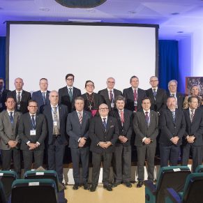 FOTO HERMANOS MAYORES